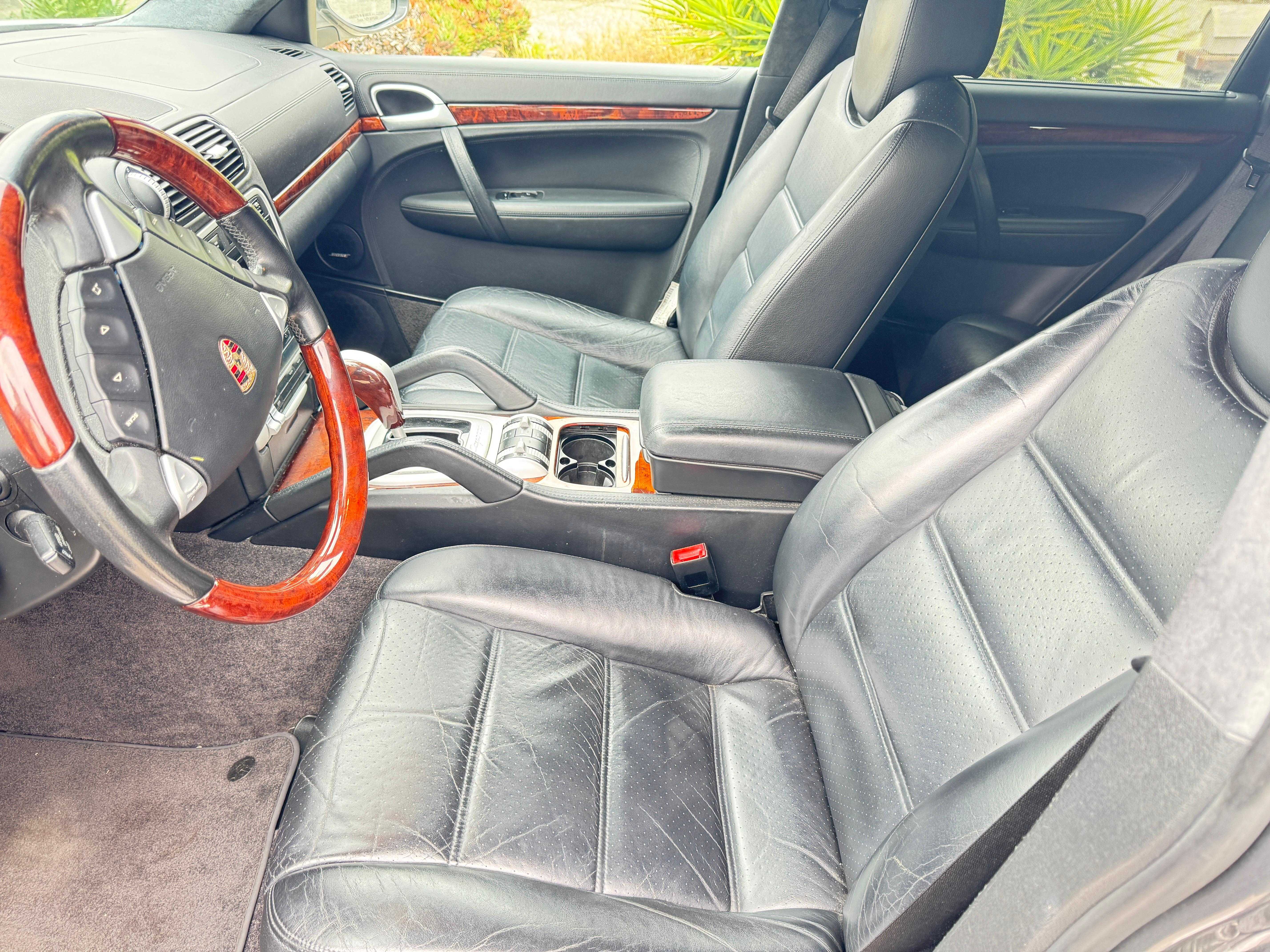 Porsche Cayenne Image 7